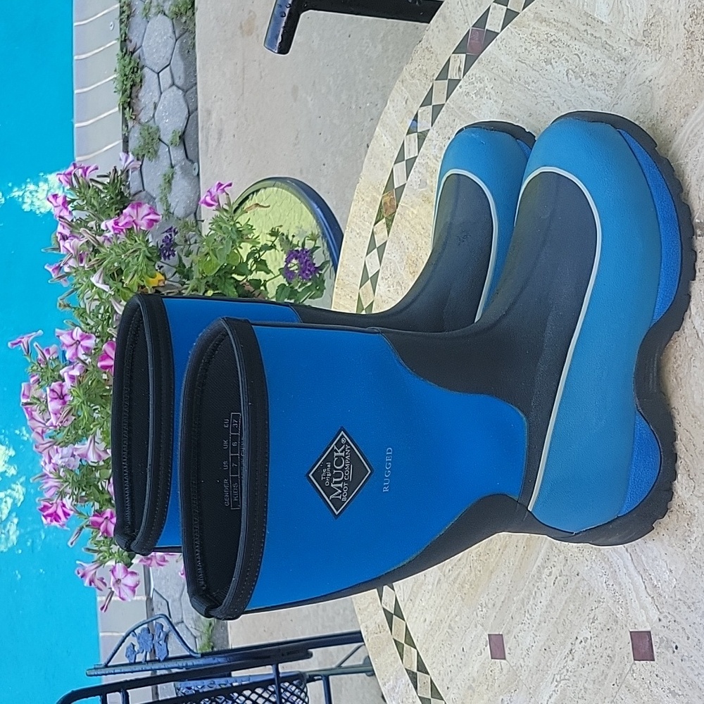 Muck kids winter boots